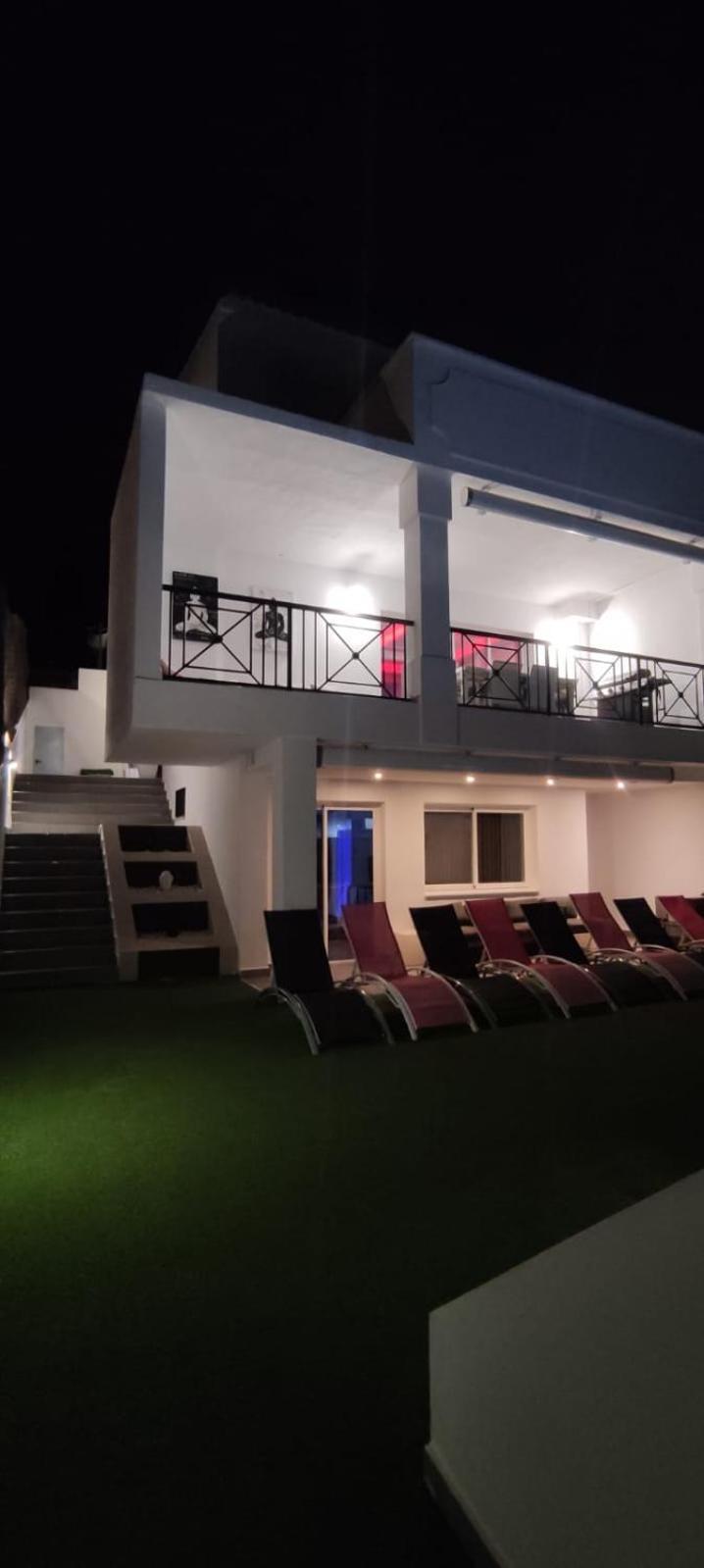 Thelifehouse * Marbellac
